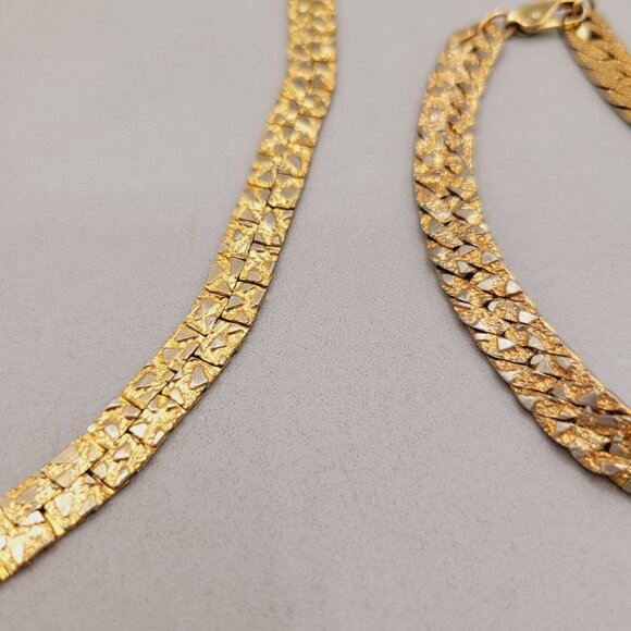 Flat Nugget Gold Tone Necklace and Bracelet Set Textured Links - Picture 4 of 7
